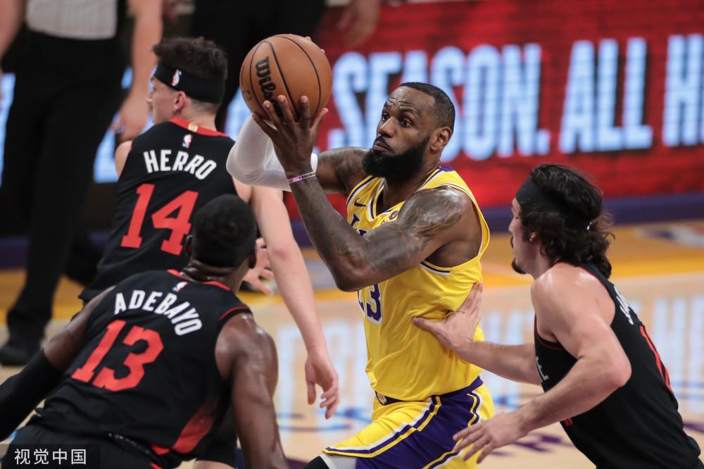 费尔南德斯 费尔南德斯